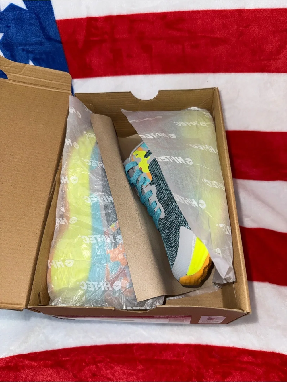 Hi-Tec Boys 5.5 or Girls 7 Gray Blue Neon Yellow Athletic Basketball Sneakers